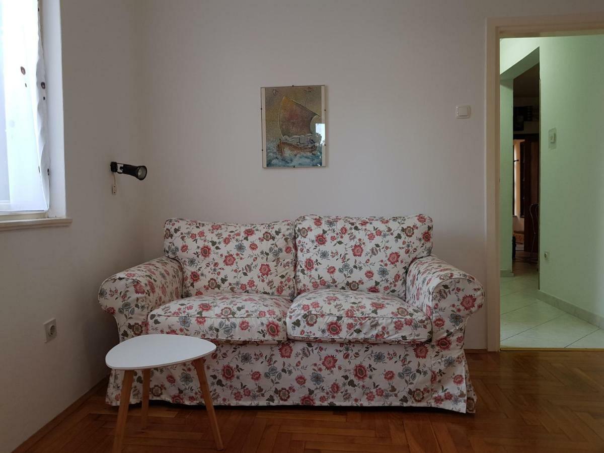 Mare Azzurro Apartments Pula Exteriér fotografie