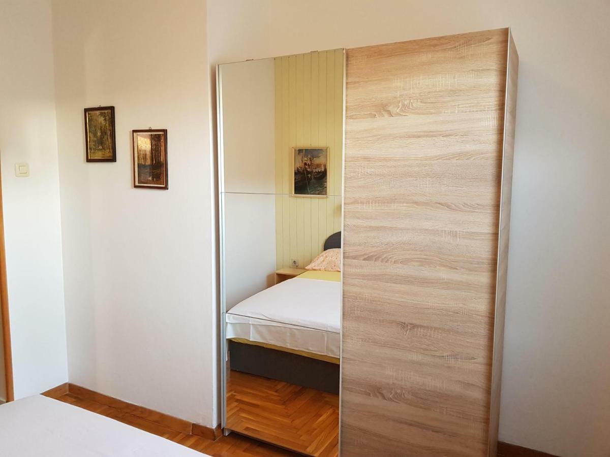 Mare Azzurro Apartments Pula Exteriér fotografie