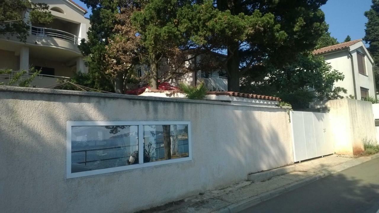 Mare Azzurro Apartments Pula Exteriér fotografie
